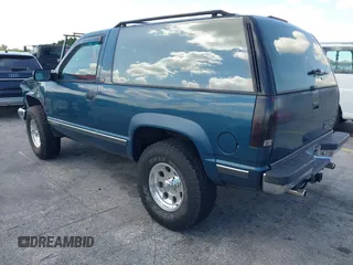 1994 Chevrolet Blazer z VIN 1GNEK18K8RJ373474, wystawiony jako IAAI lot #42028134 z przebiegiem 237 765 mil mil oraz . Historia ofert i sprzedaży dostępna na DreamBid. Obrazek 3.