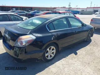 2007 Nissan Altima 2.5 with VIN 1N4AL21E47N412233, listed as a IAAI auction lot 41812412 with 200,451 mi miles. Bid and sale history available at carsss.com. Image 4.