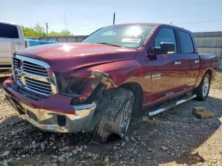 2018 Ram 1500 Lone Star Silver z VIN 1C6RR6LT1JS340745, wystawiony jako Copart lot #49689965 z przebiegiem 87 960 mil mil oraz Czysty tytuł • Clean title. Historia ofert i sprzedaży dostępna na DreamBid. Obrazek 1.
