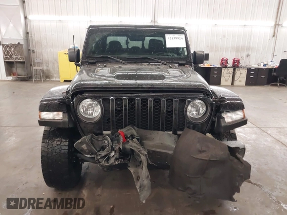 2021 Jeep Gladiator Rubicon with VIN 1C6JJTBGXML529108, listed as a IAAI auction lot 42139924 with 32,204 mi miles and . Bid and sale history available at DreamBid. Image 13.