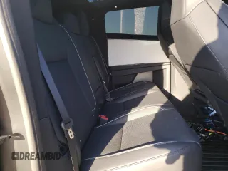 2024 Tesla Cybertruck Cyberbeast с VIN 7G2CEHEE4RA011979, выставлен на аукционе Copart как лот 48766285 с пробегом 3 805 миль миль и Списание • Salvage title. История ставок и продаж доступна на DreamBid. Изображение 11.