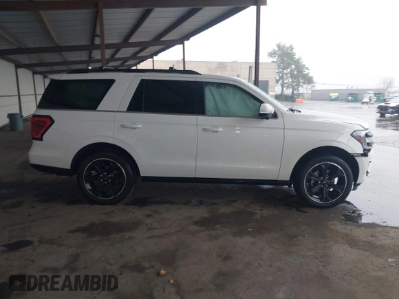 2023 Ford Expedition Limited with VIN 1FMJU2A89PEA47772, listed as a IAAI auction lot 41242800 with 14,512 mi miles. Bid and sale history available at carsss.com. Image 13.