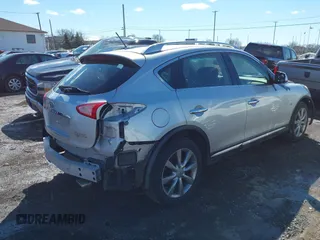 2017 Infiniti QX50 with VIN JN1BJ0RR0HM415589, listed as a IAAI auction lot 41741998 with 97,889 mi miles. Bid and sale history available at carsss.com. Image 4.