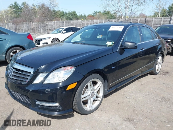 2012 Mercedes-Benz E E 350 Luxury with VIN WDDHF8JB1CA613068, listed as a IAAI auction lot 42119706 with 197,476 mi miles. Bid and sale history available at carsss.com. Image 17.