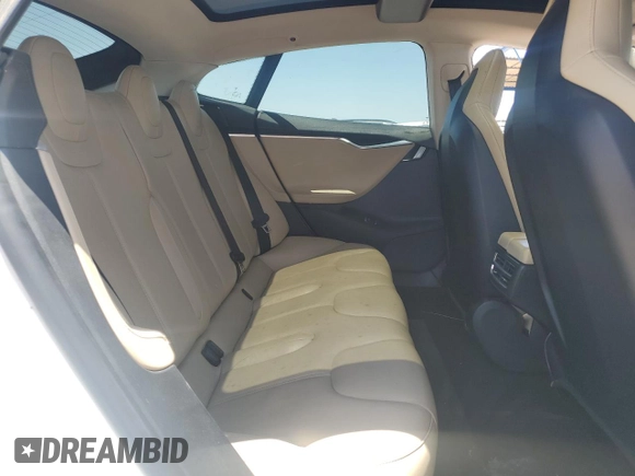 2013 Tesla Model S с VIN 5YJSA1DG5DFP03667, выставлен на аукционе Copart как лот 57685985 с пробегом 87 146 миль миль и Чистый • Clean title. История ставок и продаж доступна на DreamBid. Изображение 10.