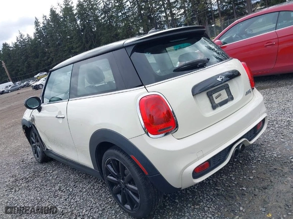 2016 MINI Cooper Hardtop S with VIN WMWXP7C59G2A42935, listed as a IAAI auction lot 41910245 with 106,154 mi miles. Bid and sale history available at carsss.com. Image 3.