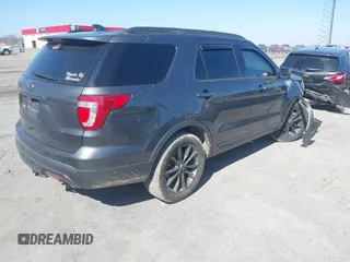 2017 Ford Explorer XLT z VIN 1FM5K7D8XHGB76500, wystawiony jako IAAI lot #41623014 z przebiegiem 149 171 mil mil oraz . Historia ofert i sprzedaży dostępna na DreamBid. Obrazek 4.
