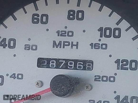 1998 Nissan Sentra z VIN 1N4BB41D0WC753293, wystawiony jako IAAI lot #40903118 z przebiegiem 287 968 mil mil oraz . Historia ofert i sprzedaży dostępna na DreamBid. Obrazek 7.