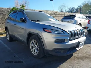 2016 Jeep Cherokee Sport with VIN 1C4PJLAB8GW212200, listed as a IAAI auction lot 41865420 with 152,989 mi miles. Bid and sale history available at carsss.com. Image 1.