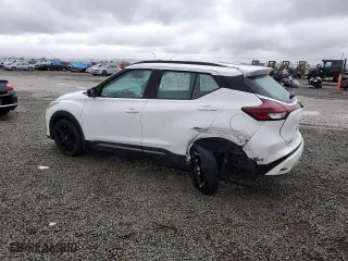 2022 Nissan Kicks SR with VIN 3N1CP5DV4NL502681, listed as a Copart auction lot 45233195 with 36,924 mi miles and Salvage Title. Bid and sale history available at carsss.com. Image 2.