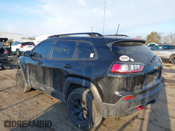 2022 Jeep Cherokee Trailhawk with VIN 1C4PJMBX7ND508267, listed as a IAAI auction lot 41356773 with 74,019 mi miles. Bid and sale history available at carsss.com. Image 3.
