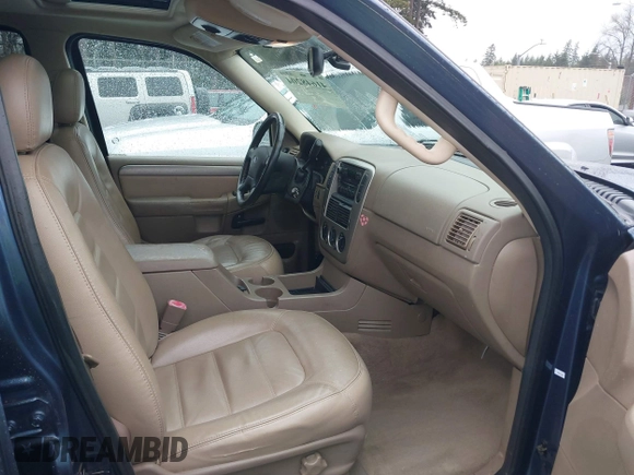 2004 Ford Explorer XLT z VIN 1FMZU73W74UA87569, wystawiony jako IAAI lot #41648204 z przebiegiem 194 422 mil mil oraz . Historia ofert i sprzedaży dostępna na DreamBid. Obrazek 5.