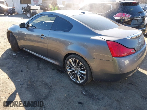 2013 Infiniti G37 IPL with VIN JN1CV6EK5DM920395, listed as a IAAI auction lot 41274363 with 61,073 mi miles. Bid and sale history available at carsss.com. Image 3.