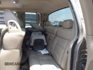 2005 Ford F-150 XLT с VIN 1FTPX125X5NB41628, выставлен на аукционе IAAI как лот 42550345 с пробегом 257 471 миль миль и . История ставок и продаж доступна на DreamBid. Изображение 8.