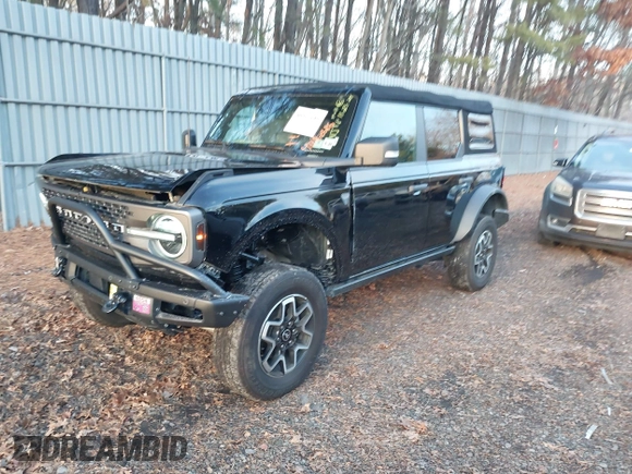 2022 Ford Bronco with VIN 1FMEE5DP0NLA87721, listed as a IAAI auction lot 40968618 with 45,693 mi miles. Bid and sale history available at carsss.com. Image 17.