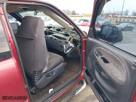 1998 Dodge Ram 1500 with VIN 3B7HC13Z8WG211462, listed as a IAAI auction lot 41468214 with 259,305 mi miles. Bid and sale history available at carsss.com. Image 5.
