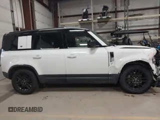 2020 Land Rover Defender SE with VIN SALEPEEU6L2010608, listed as a IAAI auction lot 41541187 with 49,733 mi miles and . Bid and sale history available at DreamBid. Image 13.