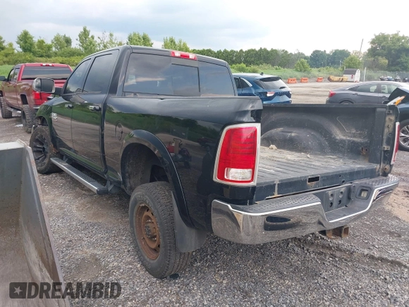 2013 Ram 2500 Laramie z VIN 3C6UR5FL0DG516938, wystawiony jako IAAI lot #39916278 z przebiegiem 198 845 mil mil oraz . Historia ofert i sprzedaży dostępna na DreamBid. Obrazek 3.