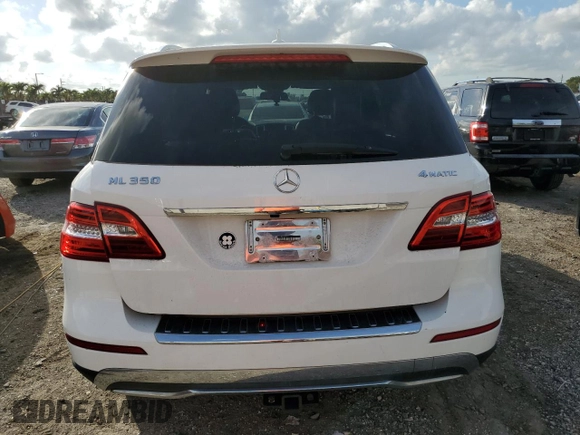 2015 Mercedes-Benz M 350 z VIN 4JGDA5HB6FA507145, wystawiony jako Copart lot #73057342 z przebiegiem 93 673 mil mil oraz . Historia ofert i sprzedaży dostępna na DreamBid. Obrazek 6.