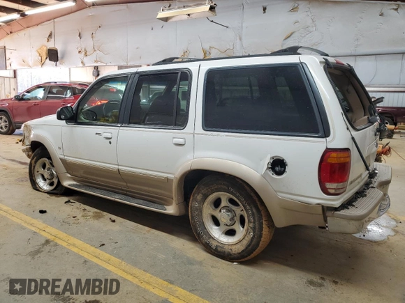 1998 Ford Explorer XLT with VIN 1FMZU32P2WZC01373, listed as a Copart auction lot 88286335 with 213,872 mi miles and Salvage title. Bid and sale history available at DreamBid. Image 2.