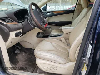 2016 Lincoln MKC Reserve with VIN 5LMCJ3D93GUJ19435, listed as a Copart auction lot 49039785 with 73,847 mi miles and Salvage title. Bid and sale history available at DreamBid. Image 7.