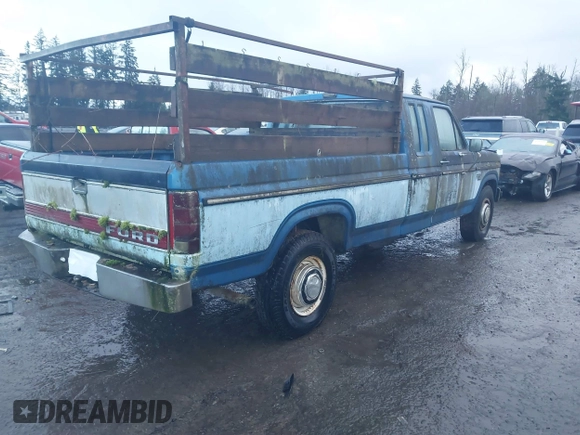 1985 Ford F-250 with VIN 1FTHX2515FKA21239, listed as a IAAI auction lot 41296249 with 39,167 mi miles and . Bid and sale history available at DreamBid. Image 4.