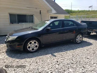 2010 Ford Fusion SE z VIN 3FAHP0HA8AR273528, wystawiony jako Copart lot #64643305 z przebiegiem 123 758 mil mil oraz Szkoda całkowita • Salvage title. Historia ofert i sprzedaży dostępna na DreamBid. Obrazek 1.