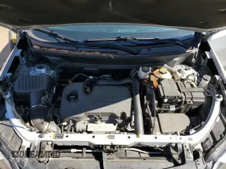 2018 Chevrolet Equinox LT with VIN 2GNAXSEV7J6266373, listed as a Copart auction lot 58294824 with 100,038 mi miles and Salvage Title. Bid and sale history available at carsss.com. Image 12.