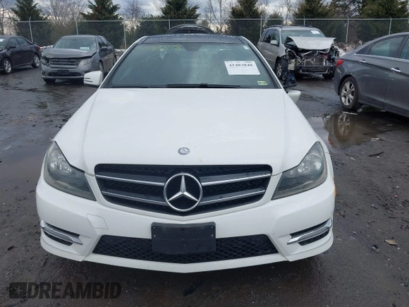2015 Mercedes-Benz C-Class C 250 with VIN WDDGJ4HB6FG401261, listed as a IAAI auction lot 41483848 with 124,915 mi miles. Bid and sale history available at carsss.com. Image 12.