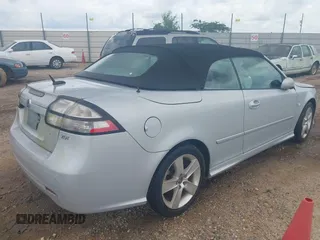 2008 Saab 9-3 z VIN YS3FB79Y986001414, wystawiony jako IAAI lot #42467841 z przebiegiem 193 000 mil mil oraz . Historia ofert i sprzedaży dostępna na DreamBid. Obrazek 4.