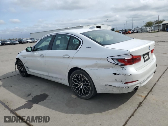 2018 BMW 5 Series 530e xDrive with VIN WBAJB1C58JB084907, listed as a Copart auction lot 49901795 with 109,617 mi miles and Salvage title. Bid and sale history available at DreamBid. Image 2.