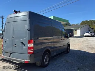 2018 Mercedes-Benz Sprinter Cargo Van Worker with VIN WD3PE7CD8JP637860, listed as a Copart auction lot 88929235 with 104,701 mi miles and Clean Title. Bid and sale history available at carsss.com. Image 4.