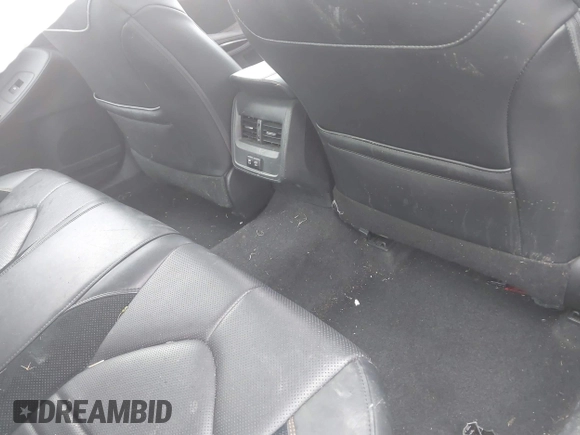 2019 Toyota Avalon XLE with VIN 4T1BZ1FB9KU028903, listed as a IAAI auction lot 41743931 with 68,550 mi miles and . Bid and sale history available at DreamBid. Image 8.