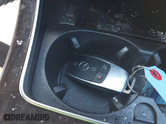 2019 Mercedes-Benz C 300 with VIN 55SWF8DBXKU310078, listed as a IAAI auction lot 41716143 with 55,609 mi miles and . Bid and sale history available at DreamBid. Image 11.