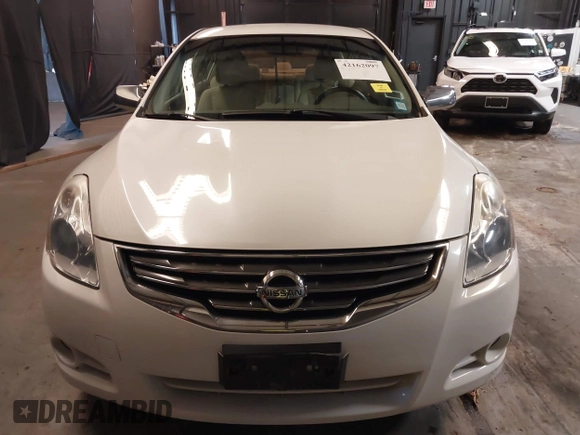 2010 Nissan Altima 2.5 S with VIN 1N4AL2AP8AN533209, listed as a IAAI auction lot 42162097 with 123,656 mi miles. Bid and sale history available at carsss.com. Image 12.