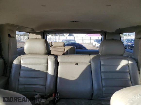 2003 Hummer H2 with VIN 5GRGN23U93H105182, listed as a Copart auction lot 86663504 with 158,027 mi miles and Clean Title. Bid and sale history available at carsss.com. Image 10.