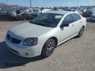 2008 Mitsubishi Galant ES z VIN 4A3AB36FX8E029402, wystawiony jako IAAI lot #41875291 z przebiegiem 101 021 mil mil oraz . Historia ofert i sprzedaży dostępna na DreamBid. Obrazek 2.