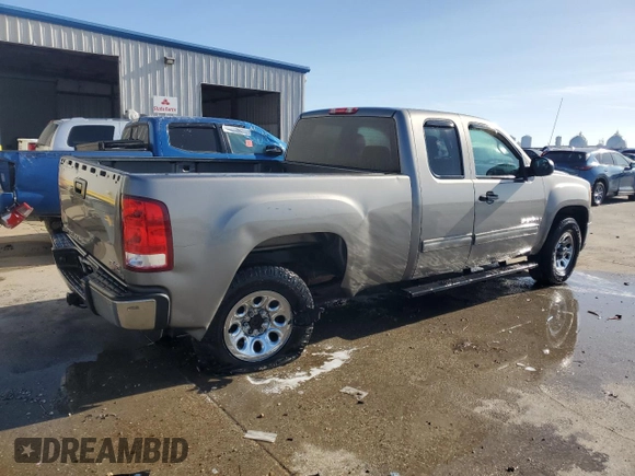 2008 GMC Sierra 1500 Work Truck z VIN 1GTEC19C88Z178603, wystawiony jako Copart lot #87082794 z przebiegiem 248 983 mil mil oraz Szkoda całkowita • Salvage title. Historia ofert i sprzedaży dostępna na DreamBid. Obrazek 3.