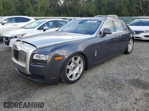 2012 Rolls-Royce Ghost z VIN SCA664S59CUX50672, wystawiony jako Copart lot #73685494 z przebiegiem Nie podano mil oraz Szkody całkowita. Historia ofert i sprzedaży dostępna na DreamBid. Obrazek 1.