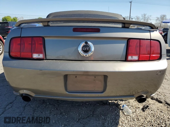 2005 Ford Mustang GT Deluxe with VIN 1ZVHT85H455210633, listed as a Copart auction lot 46673195 with 191,796 mi miles and Clean Title. Bid and sale history available at DreamBid. Image 6.