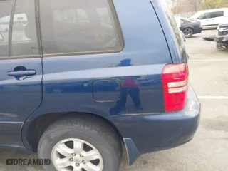2002 Toyota Highlander with VIN JTEHF21A120059187, listed as a IAAI auction lot 42072524 with 232,576 mi miles. Bid and sale history available at carsss.com. Image 6.