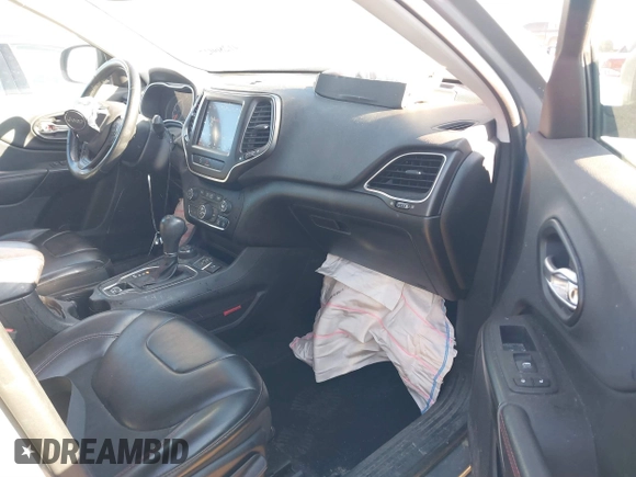2019 Jeep Cherokee Trailhawk Elite with VIN 1C4PJMBX1KD401792, listed as a IAAI auction lot 41286027 with 70,236 mi miles. Bid and sale history available at carsss.com. Image 5.