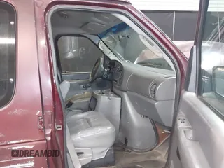 2004 Ford Econoline Cargo with VIN 1FTRE14WX4HA29431, listed as a IAAI auction lot 41651440 with 247,750 mi miles. Bid and sale history available at carsss.com. Image 5.