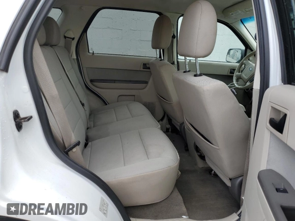 2012 Ford Escape XLT z VIN 1FMCU9DG9CKC69762, wystawiony jako Copart lot #49104075 z przebiegiem 92 937 mil mil oraz Szkoda całkowita • Salvage title. Historia ofert i sprzedaży dostępna na DreamBid. Obrazek 11.