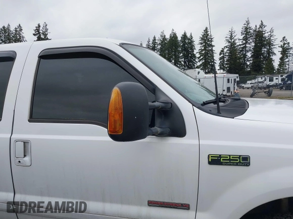 2003 Ford Super Duty F-250 XL with VIN 1FTNW21P63EB35955, listed as a IAAI auction lot 41723586 with 323,973 mi miles. Bid and sale history available at carsss.com. Image 13.