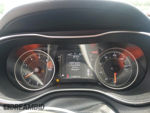 2020 Jeep Cherokee Latitude Plus z VIN 1C4PJMLB9LD551489, wystawiony jako Copart lot #61719825 z przebiegiem 114 053 mil mil oraz Szkoda całkowita • Salvage title. Historia ofert i sprzedaży dostępna na DreamBid. Obrazek 9.