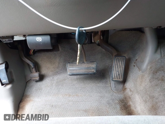2004 Chevrolet Tahoe LS with VIN 1GNEC13V14J215470, listed as a IAAI auction lot 42432092 with Not provided miles and . Bid and sale history available at DreamBid. Image 11.