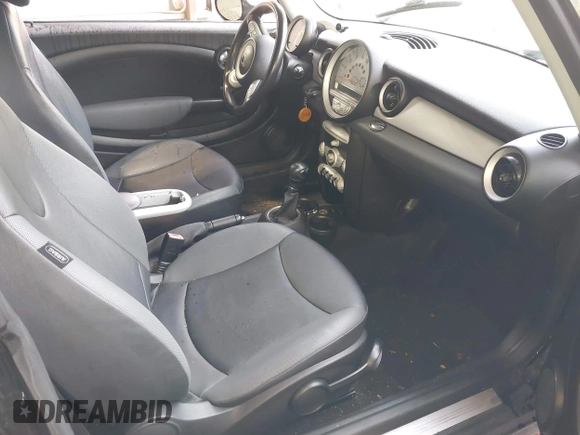 2010 MINI Hardtop with VIN WMWMF3C53ATZ66316, listed as a IAAI auction lot 42142901 with 57,510 mi miles and . Bid and sale history available at DreamBid. Image 5.