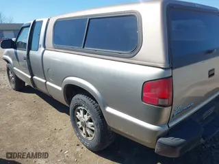 2003 GMC Sonoma SLS with VIN 1GTDT19X038247958, listed as a IAAI auction lot 42005992 with 134,857 mi miles. Bid and sale history available at carsss.com. Image 14.