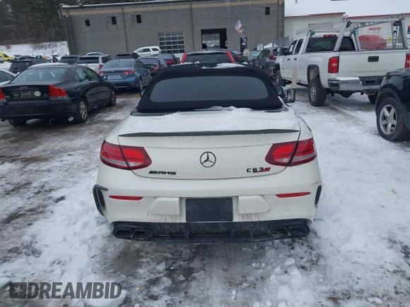 2019 Mercedes-Benz C 63 S AMG with VIN WDDWK8HB6KF926434, listed as a IAAI auction lot 41521120 with 87,095 mi miles and . Bid and sale history available at carsss.com. Image 16.
